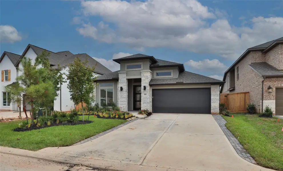 Image 9 of a home in Grand Central Park 50'. Image 9 of a home in Grand Central Park 50'.