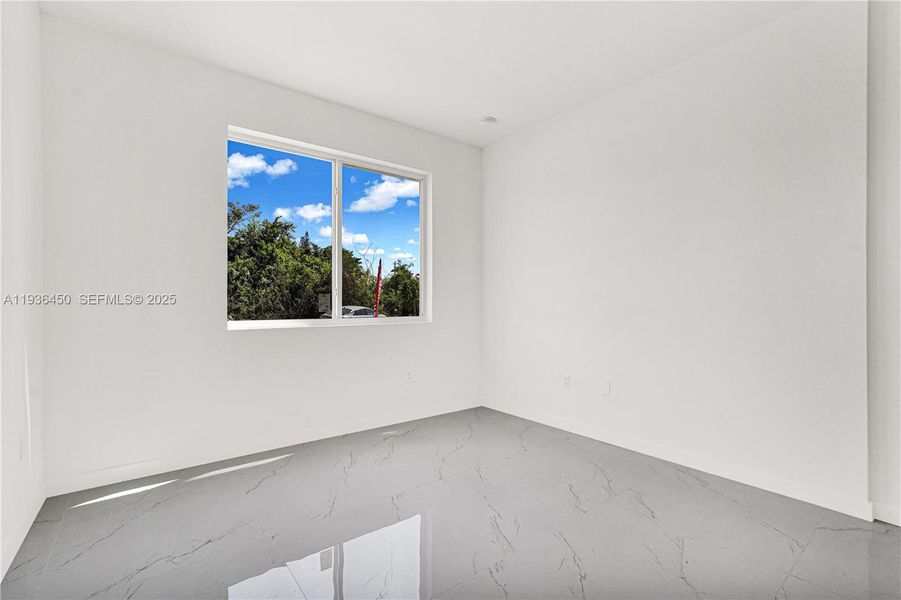 Spacious, unfurnished interior of a new home in , Miami (Image 25).