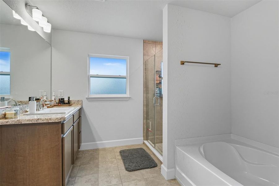 Furnished interior view inside a new home in Spring Hill, Spring Hill (Image 13).