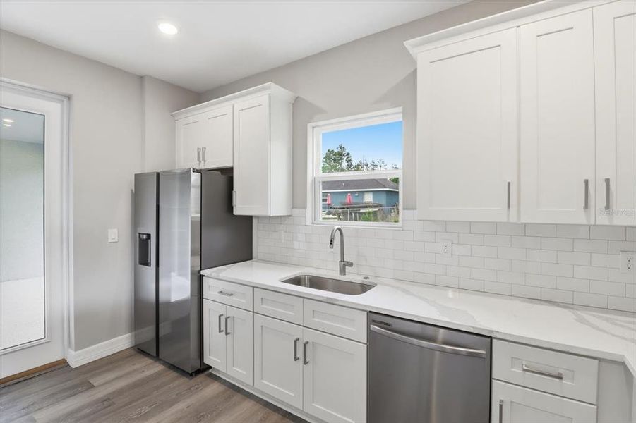 Furnished interior view inside a new home in , Ocala (Image 8).