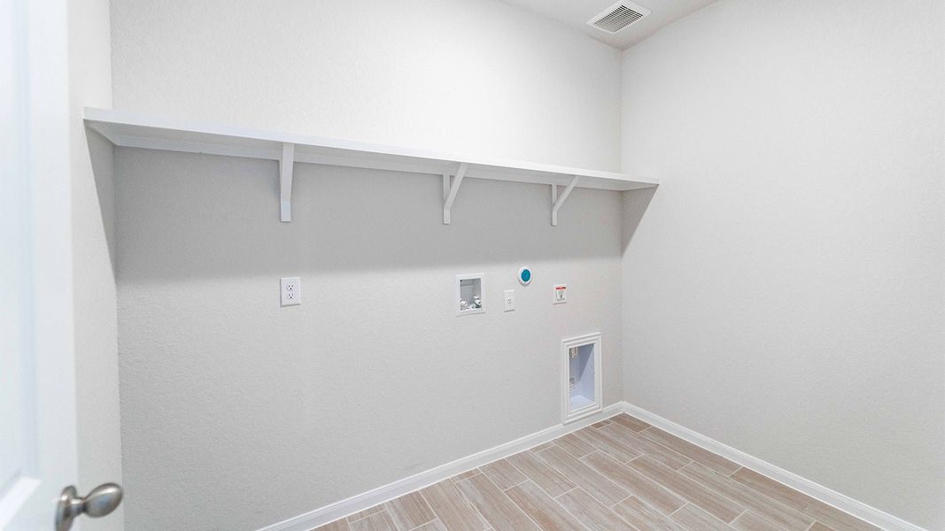 Spacious, unfurnished interior of a new home in Morgan Meadows, San Antonio (Image 44). Spacious, unfurnished interior of a new home in Morgan Meadows, San Antonio (Image 44).