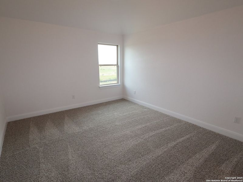 Spacious, unfurnished interior of a new home in Preserve at Annabelle Ranch, San Antonio (Image 23).
