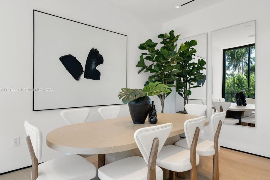 Furnished interior view inside a new home in , Miami Beach (Image 34).