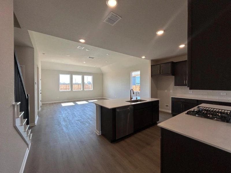 Image 32 of a home in Willow Springs.