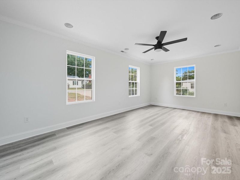 Spacious, unfurnished interior of a new home in , Rock Hill (Image 11).
