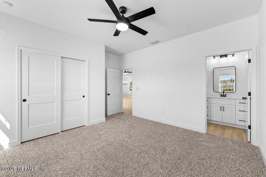 Spacious, unfurnished interior of a new home in , Glen St. Mary (Image 27).