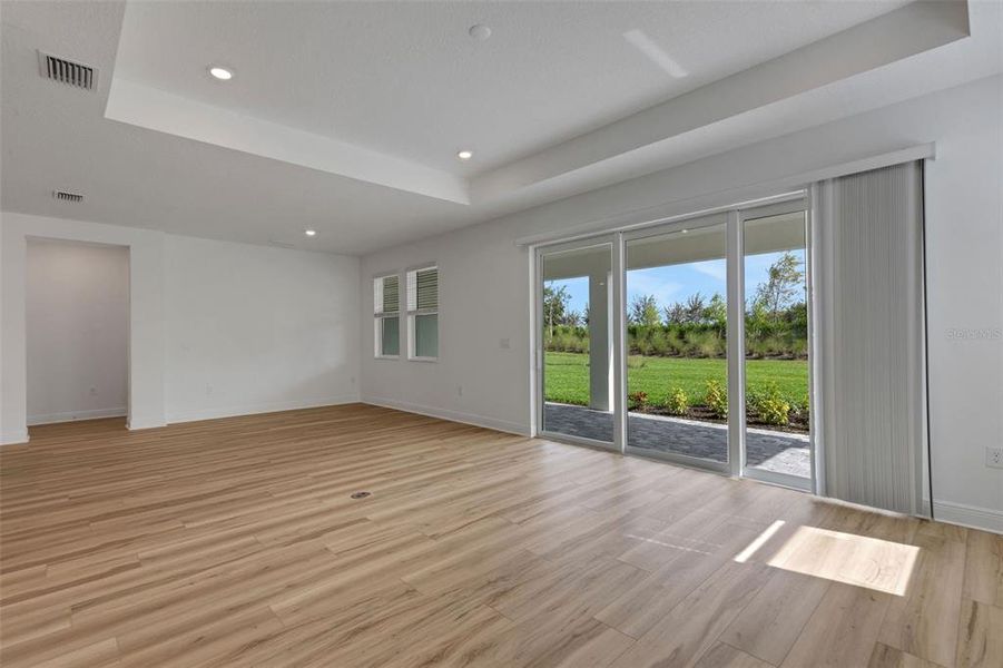 Spacious, unfurnished interior of a new home in Hawkstone, Sarasota (Image 21).