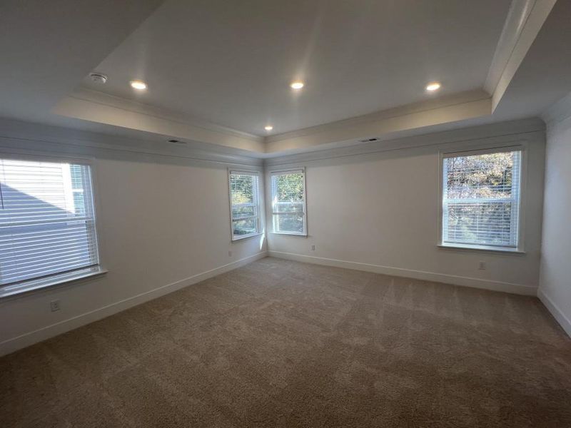 Spacious, unfurnished interior of a new home in Willow Creek, Watkinsville (Image 12).