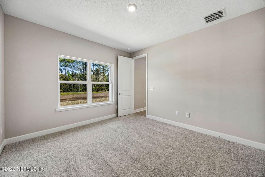 Spacious, unfurnished interior of a new home in , Jacksonville (Image 19).