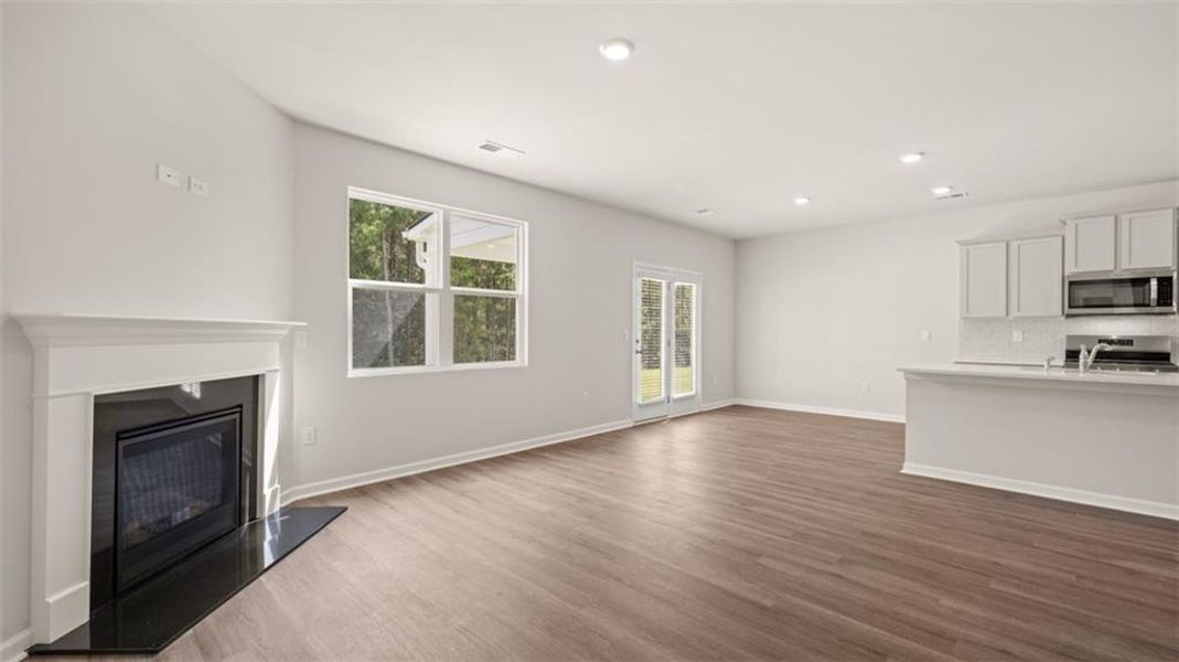 Spacious, unfurnished interior of a new home in Twin Lakes, Hoschton (Image 33).