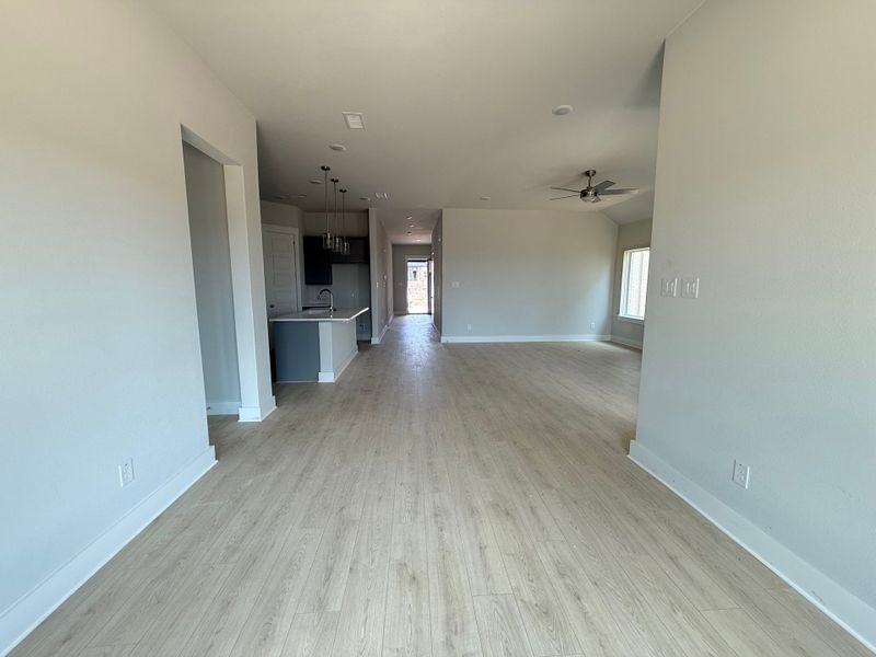 Spacious, unfurnished interior of a new home in Wildflower Ranch, Fort Worth (Image 10).