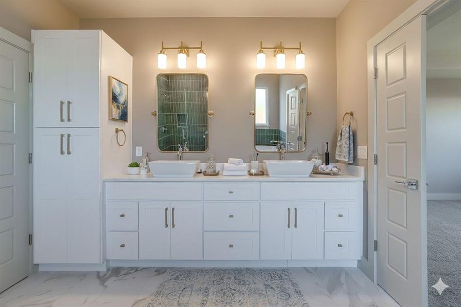 *Virtually Staged* *Virtually Staged*