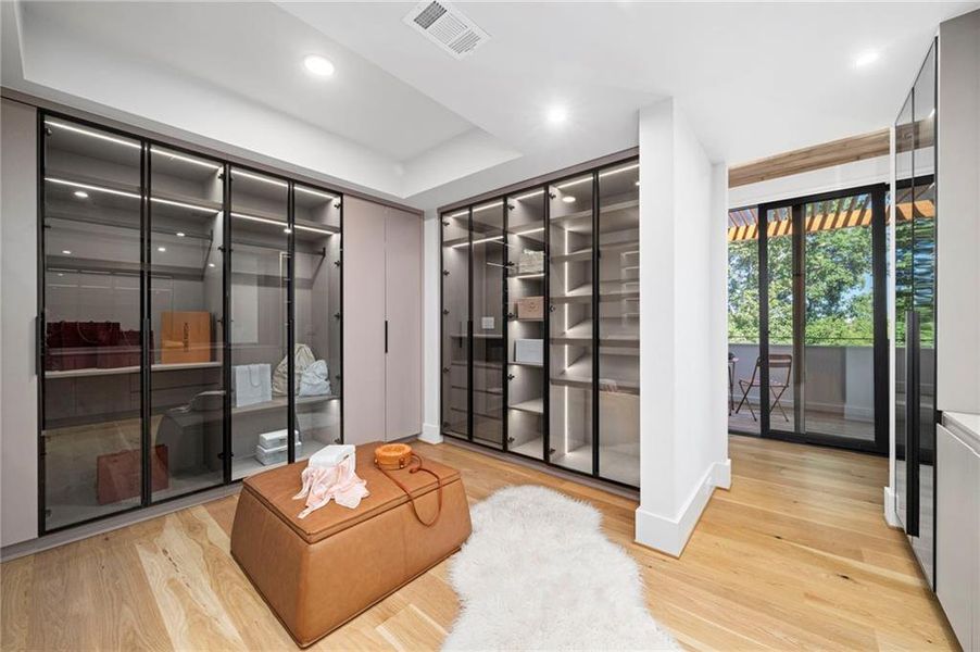 Furnished interior view inside a new home in , Atlanta (Image 68).