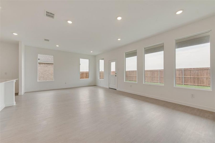 Spacious, unfurnished interior of a new home in Reatta Ridge: Classic Collection, Justin (Image 21). Spacious, unfurnished interior of a new home in Reatta Ridge: Classic Collection, Justin (Image 21).