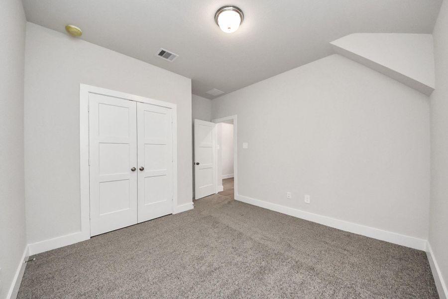 Spacious, unfurnished interior of a new home in Laurel Landing: Landmark Collection, Alvin (Image 23).