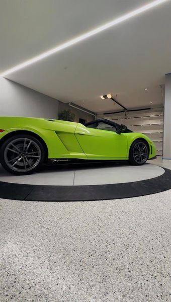 Close-up of interior finishes inside a home in , Hillsboro Beach (Image 20).