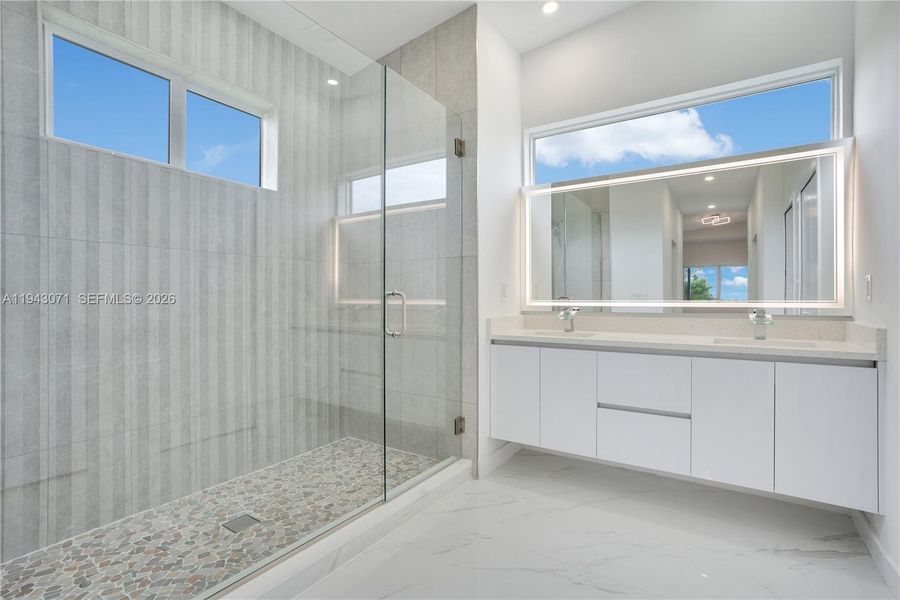 Furnished interior view inside a new home in , Cape Coral (Image 12).