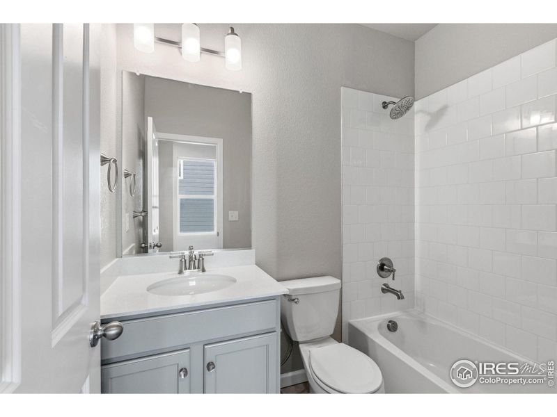 Furnished interior view inside a new home in Cordovan, Longmont (Image 10).