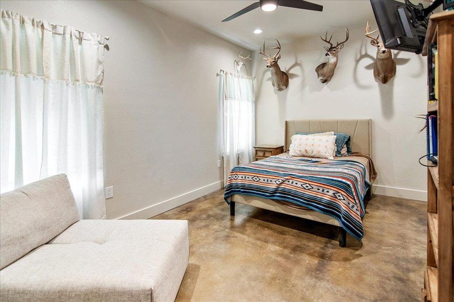 Furnished interior view inside a new home in , Kingsland (Image 7).