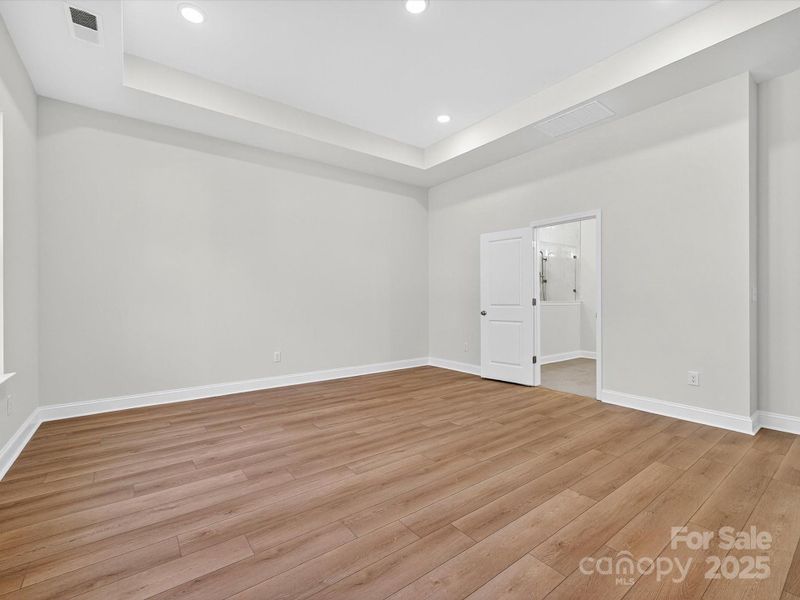 Spacious, unfurnished interior of a new home in Whitley Preserve – Enclave Collection, Mint Hill (Image 16).