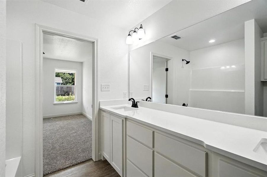 Furnished interior view inside a new home in , Abilene (Image 5).