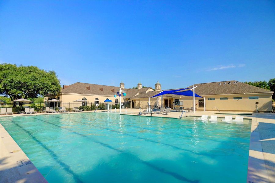 Olympic Pool with Splash Pad and Beach Sun Shelf has something for everyone in the family. There is a Snack Bar that serves Food & Drinks Poolside