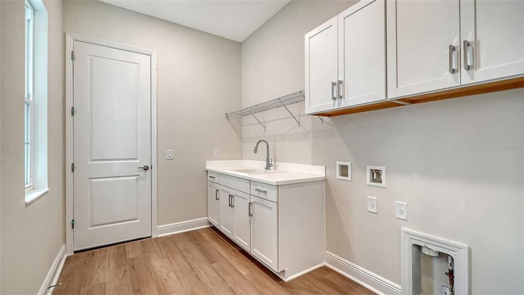 Furnished interior view inside a new home in , Sarasota (Image 15).
