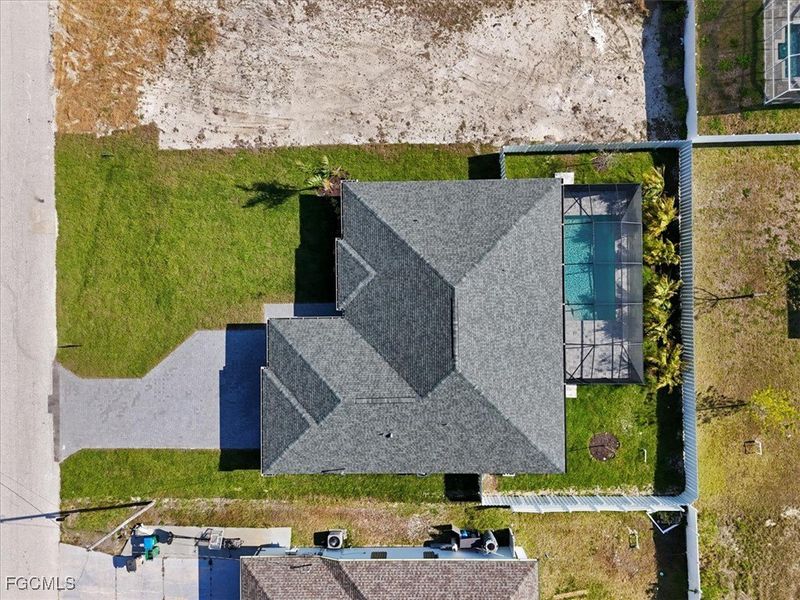 Image 36 of a home in Cape Coral. Image 36 of a home in Cape Coral.