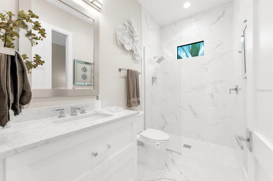 Furnished interior view inside a new home in , Port Charlotte (Image 65).