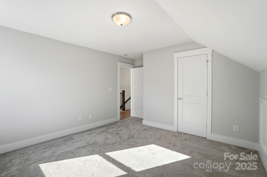 Spacious, unfurnished interior of a new home in Rone Creek, Waxhaw (Image 24).