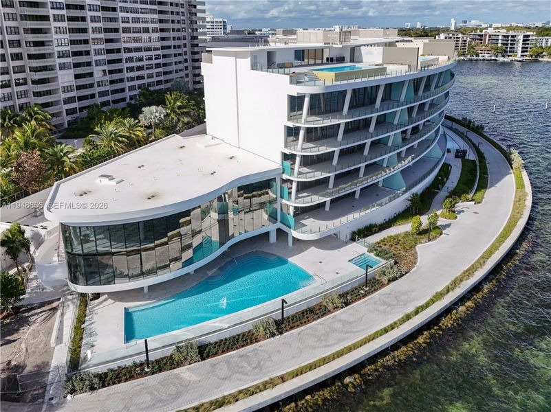 Condo located in Miami, FL showcasing its design and architecture (Image 23).
