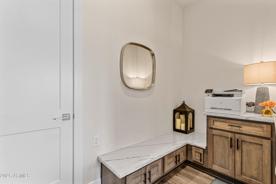 1810 E Magnolia Dr-45