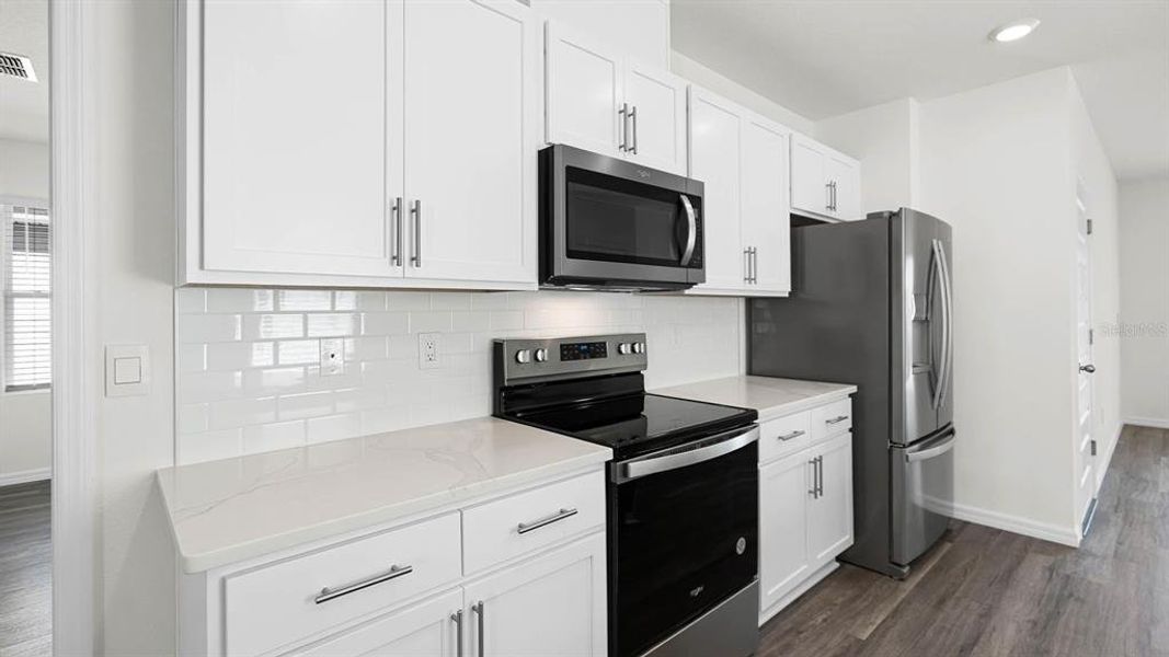 Furnished interior view inside a new home in , Winter Haven (Image 3).