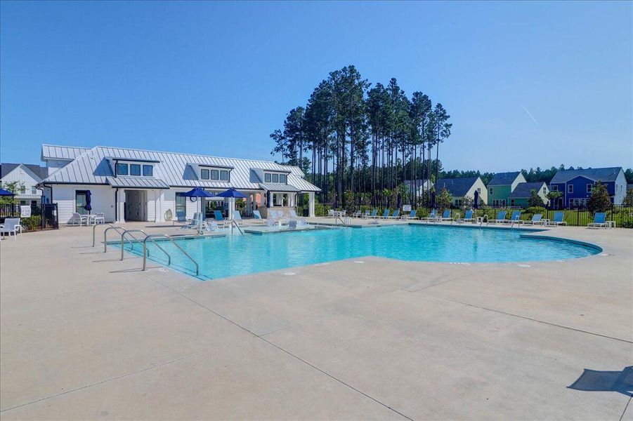 Community amenities in , Ravenel (Image 35).