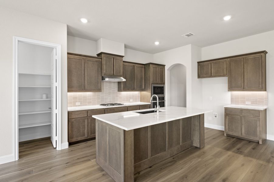 Furnished interior view inside a new home in Myrtle Creek, Waxahachie (Image 5).