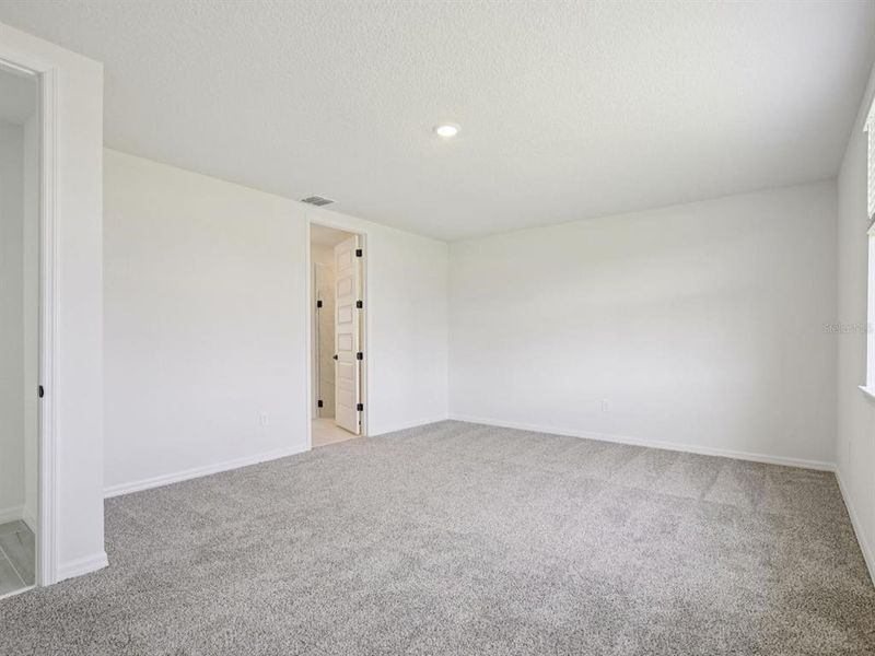 Spacious, unfurnished interior of a new home in Oakfield Trails - Signature Series, Parrish (Image 26). Spacious, unfurnished interior of a new home in Oakfield Trails - Signature Series, Parrish (Image 26).