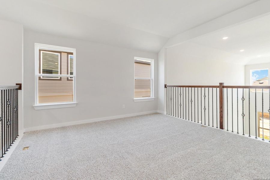 Spacious, unfurnished interior of a new home in Willow Point, San Antonio (Image 19).