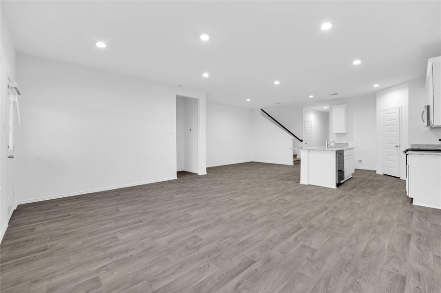 *Images and 3D tour are for illustration only and options may vary from home as built. *Images and 3D tour are for illustration only and options may vary from home as built.