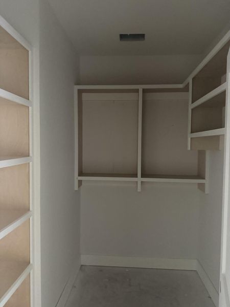 Image 28 of a home in .