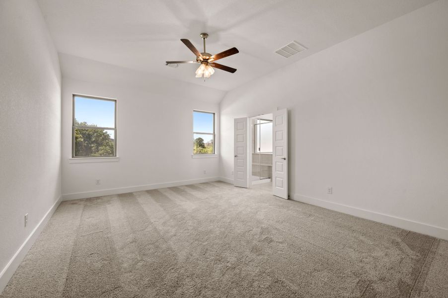 Spacious, unfurnished interior of a new home in Saddleback Estates, Boyd (Image 17).