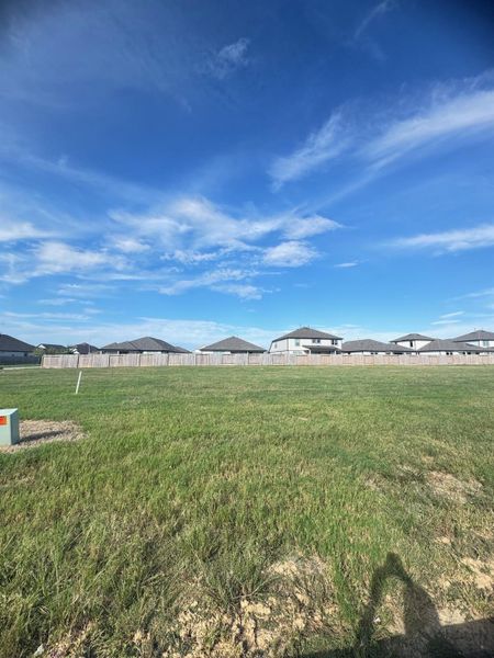Natural landscape and outdoor views near Bluestem in Brookshire (Image 4).