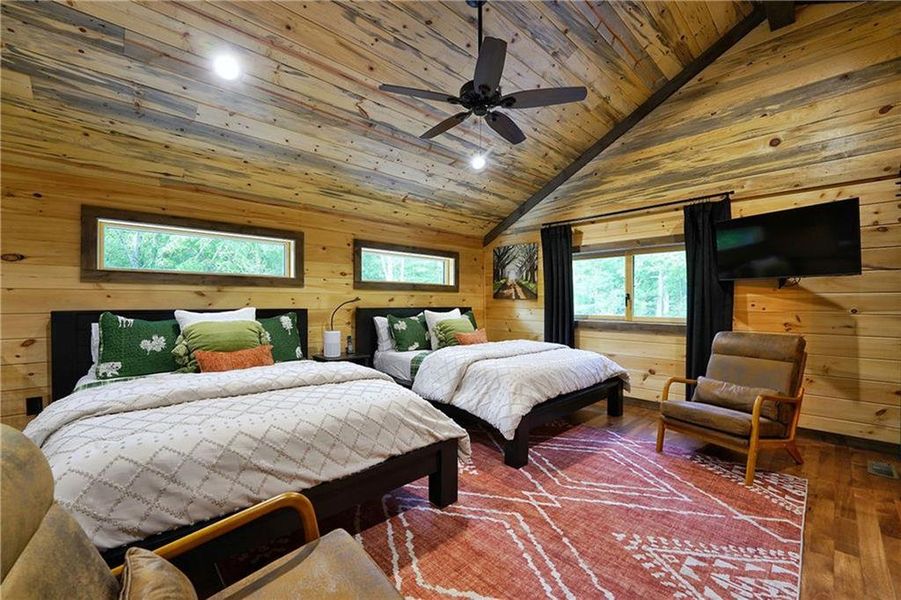 Image 42 of a home in .