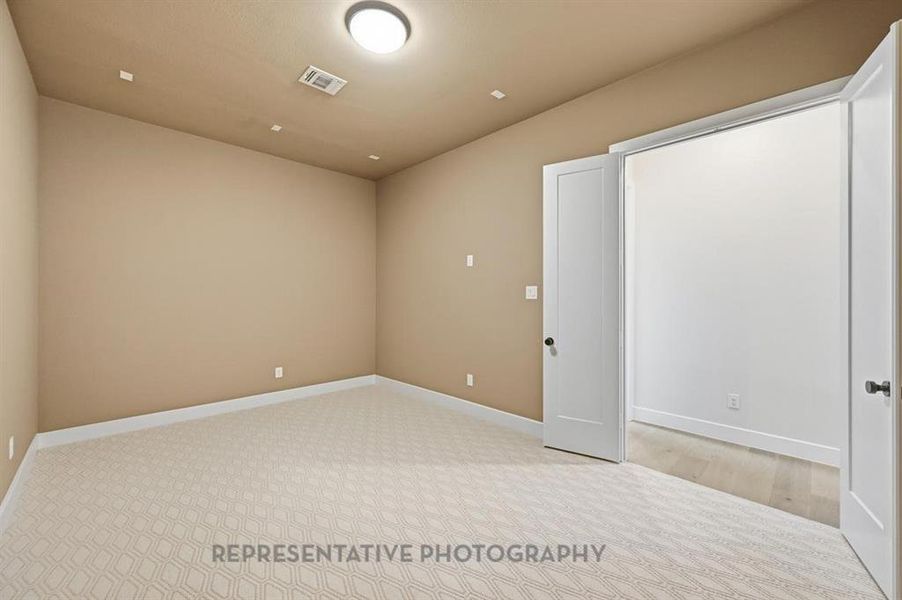 Spacious, unfurnished interior of a new home in Star Trail: 65ft. lots, Prosper (Image 31). Spacious, unfurnished interior of a new home in Star Trail: 65ft. lots, Prosper (Image 31).