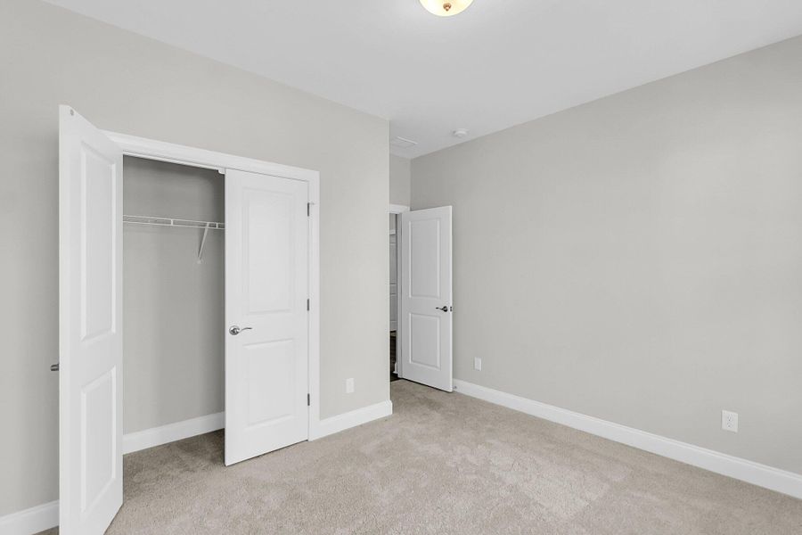 Spacious, unfurnished interior of a new home in Phillips Crossing, Ridgeville (Image 21).