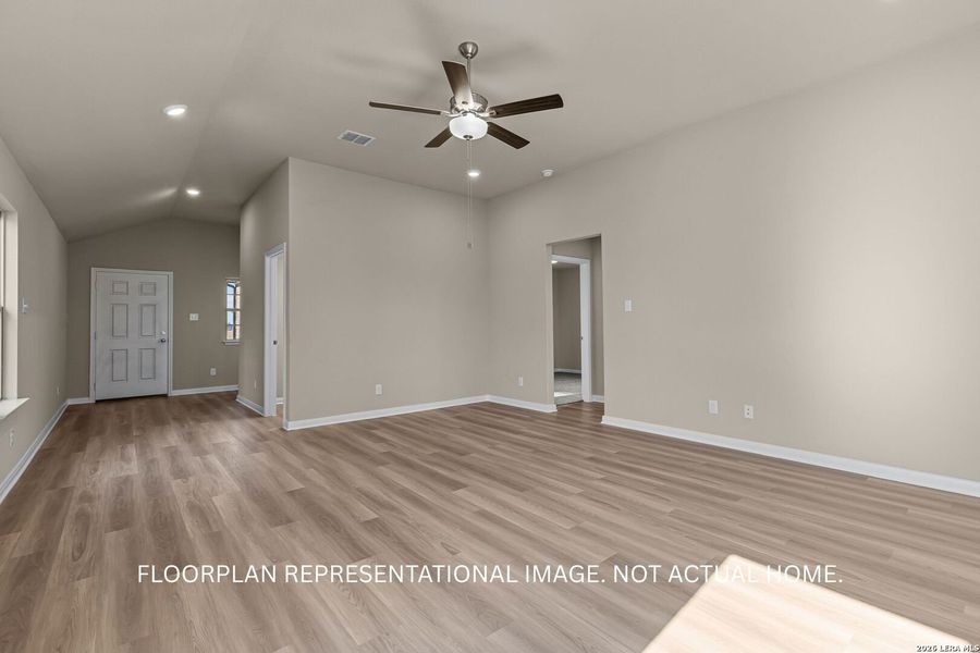 Spacious, unfurnished interior of a new home in Winding Brook, San Antonio (Image 12).