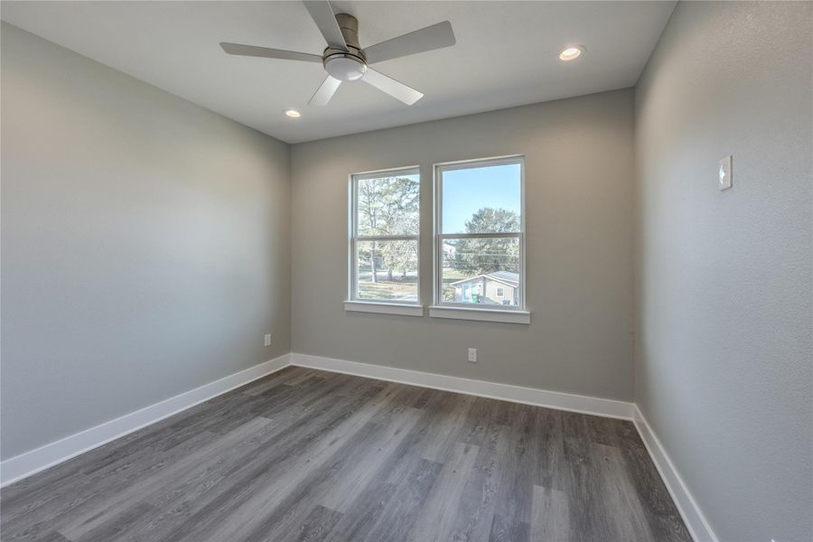 Spacious, unfurnished interior of a new home in , Brenham (Image 20).