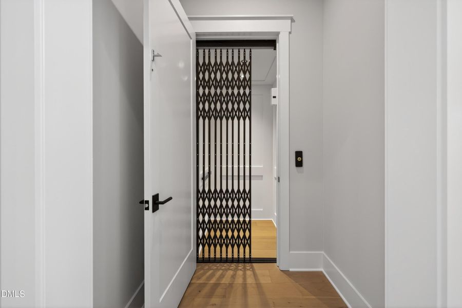 Elevator to all 3 floors