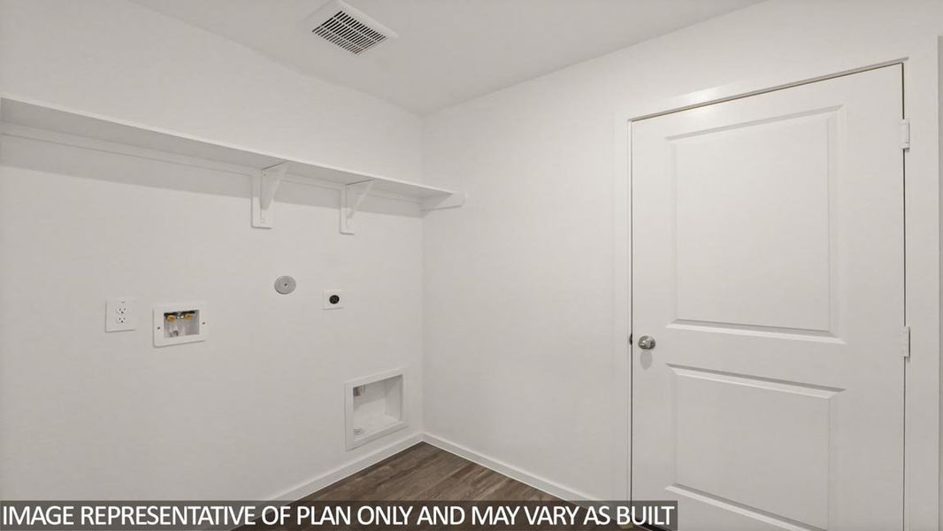 Spacious, unfurnished interior of a new home in The Canopies, Splendora (Image 14).