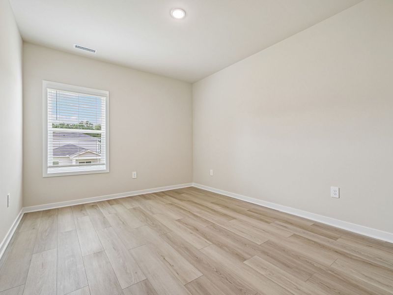 Spacious, unfurnished interior of a new home in Avalon Place - Signature Series, Durham (Image 13).