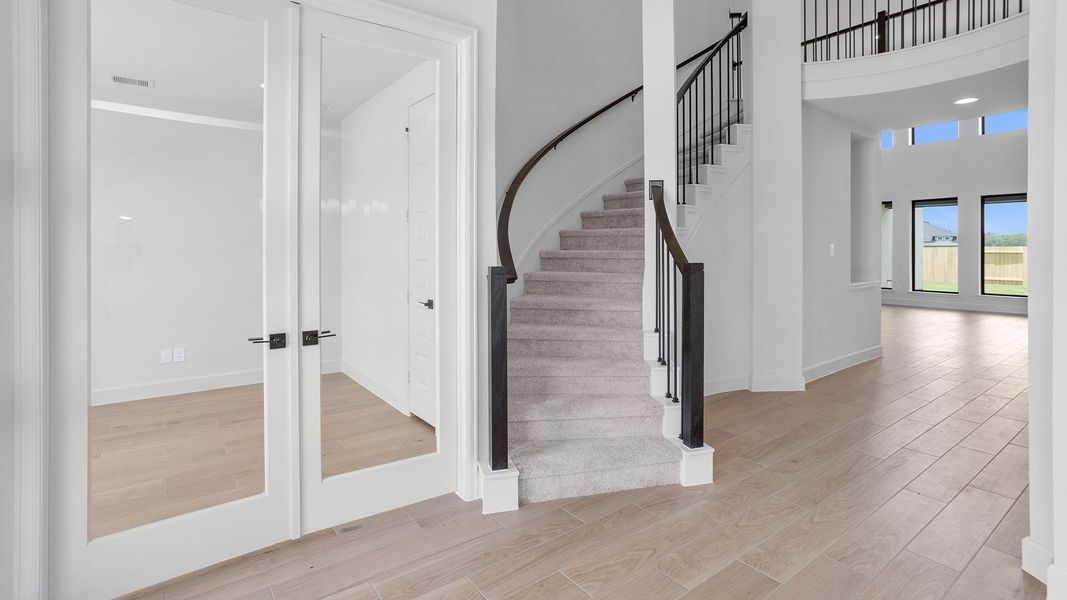 Spacious, unfurnished interior of a new home in Briarley, Montgomery (Image 23).